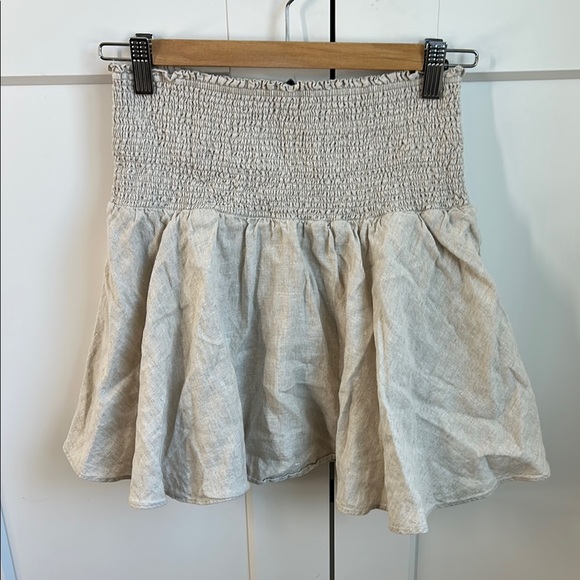 J. Crew Smocked-waist Cream Linen Mini Skirt | S - Picture 3 of 5